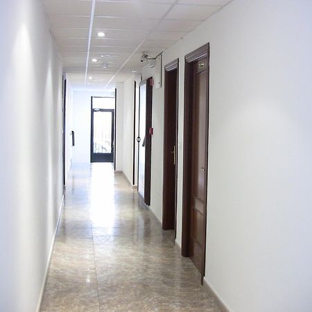 Apartahotel Los Hermanos Ocaña エクステリア 写真