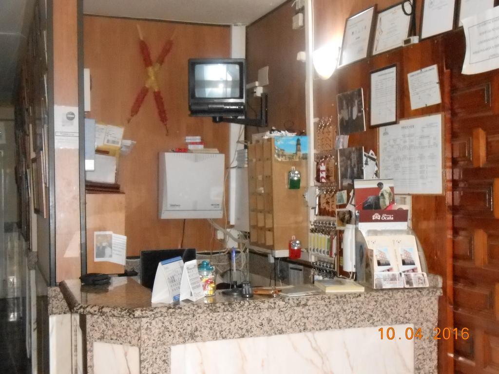 Apartahotel Los Hermanos Ocaña エクステリア 写真